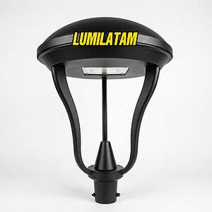Luminaria solar moderna de diseño innovador para exteriores.