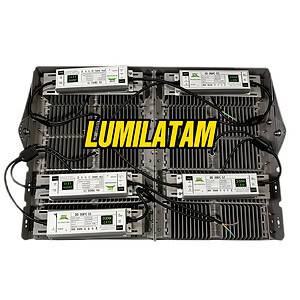 Compra el Reflector Modular 1000W en lumilatam.com. Diseño increíble de 10 módulos, 100,000 lúmenes y máxima eficiencia para estadios